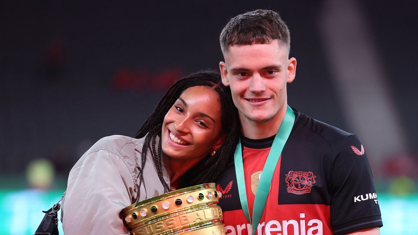 Florian Wirtz Freundin – Beziehung, Hintergrund & Fakten über das Liebesleben des Fußballstars